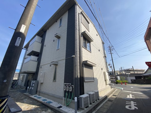 サンシャインヒルズ上挙母の外観
