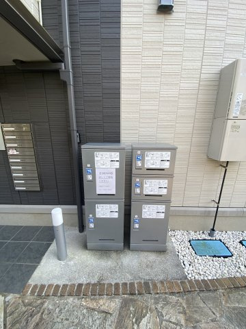 サンシャインヒルズ上挙母のエントランス