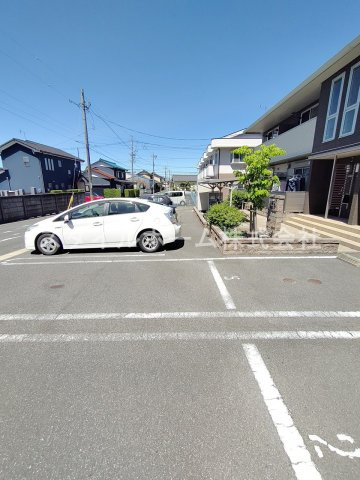 ボヌールの駐車場