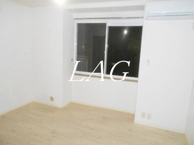 【居間・リビング】 | メゾンかんとう | 洋室のお部屋です。