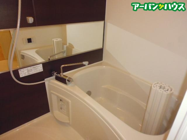 アルカ・ソラーレVの浴室
