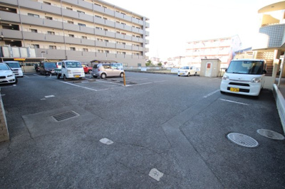 【駐車場】 | 旭ビルディング