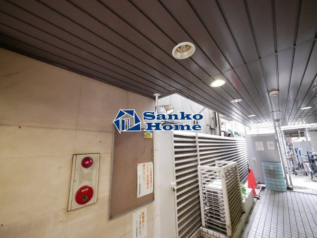 スカイノブレ御徒町のエントランス