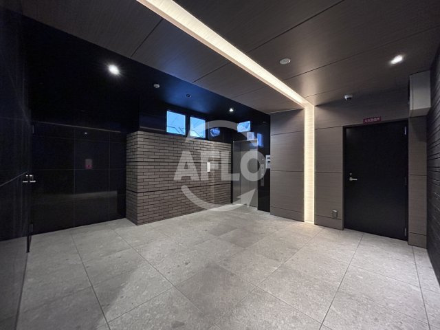 モダンパラッツォ江坂アクシアのエントランス|エントランス