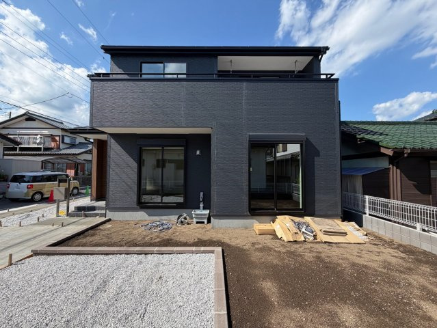 【外観】 | 高崎市金古町　新築住宅 | 完成済み！いつでも新生活を始めることができます。
開放感あるLDK！
陽当り、風通しも良い暖かな住まいです。
KOALIVE （コアライブ）【0120-919-727】