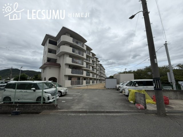 北河原ハイツの外観