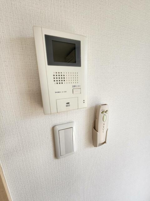 ツインハウス結喜のセキュリティ|モニタ付きインターホンです