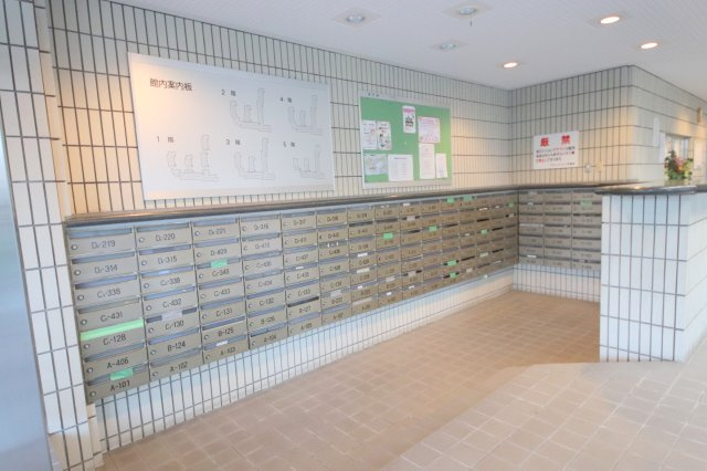 グランドパレス学園前Ｃ棟のその他共用部分