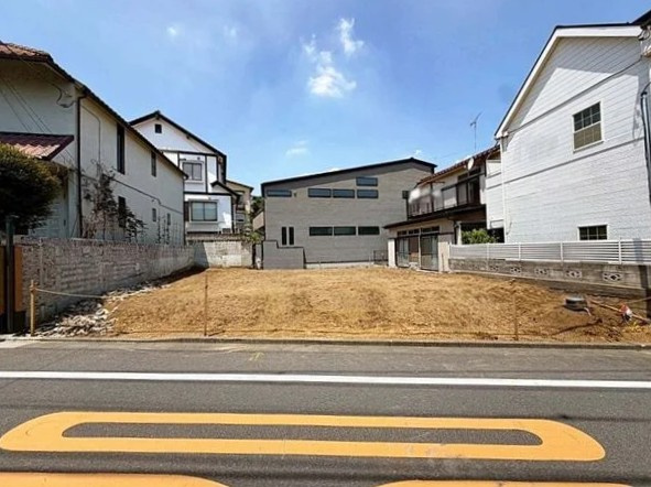 中野区江古田2丁目　安心の住環境　車庫付き戸建　最終1棟の外観