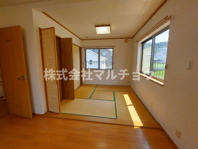 城山台戸建ての和室|明るい和室です