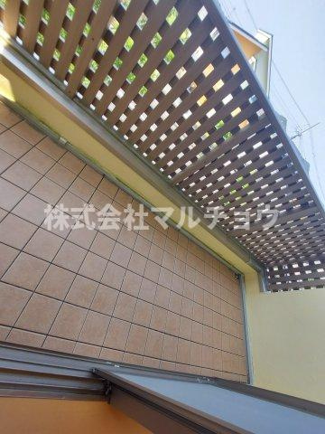 城山台戸建てのバルコニー|開放的で明るい空間を演出してくれるバルコニーです