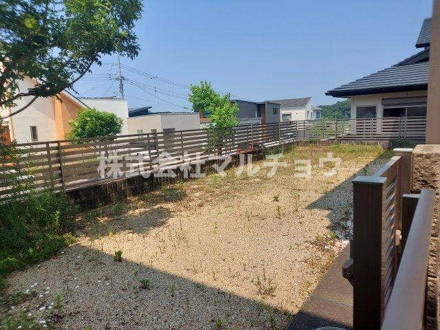城山台戸建ての庭|お庭です