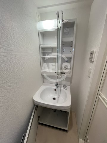 プレサンス梅田東グラッドの独立洗面台|プレサンス梅田東グラッド　独立洗面台