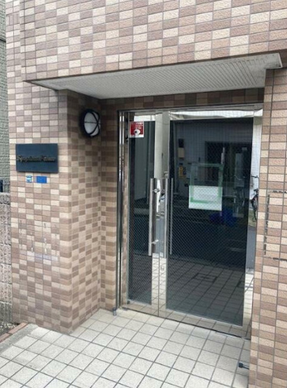 【エントランス】 | シンフォニアパレス | エントランスです