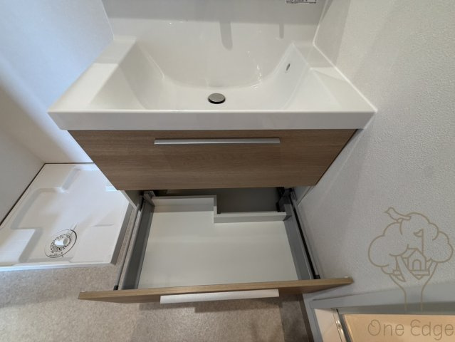 SHARIO GARDEN新梅田の独立洗面台
