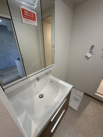 SHARIO GARDEN新梅田の独立洗面台