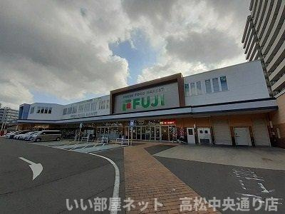 【周辺】 | アルカディア　ＮⅠ | フジ楠上店さんまで550m