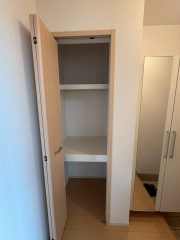 クレイトンアベニュー鳥取Ⅱの収納