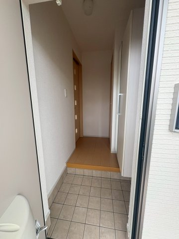 クレイトンアベニュー鳥取Ⅱの玄関