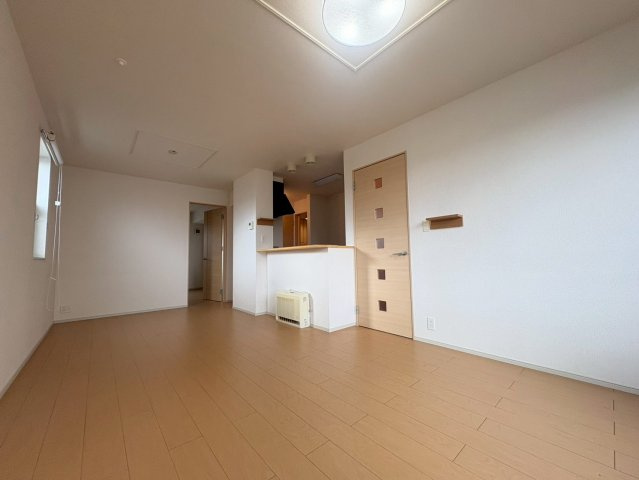 クレイトンアベニュー鳥取Ⅱの居間・リビング