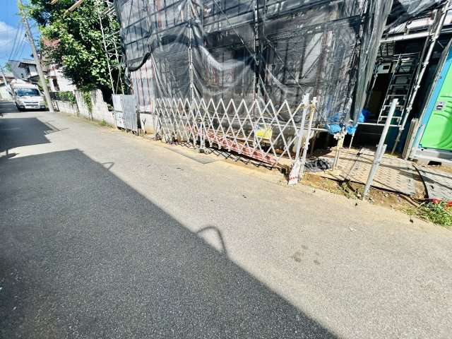 八千代市大和田２３期の前面道路含む現地写真|8月8日撮影