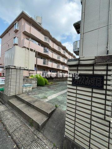 ジュネスみずほのエントランス