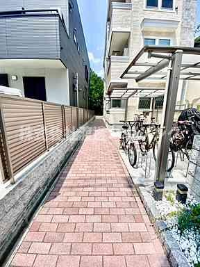 ウエスタンベルのその他共用部分|エントランスまでのアプローチ
