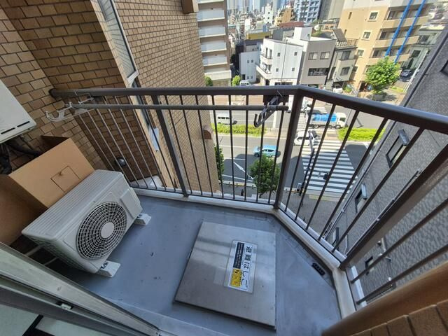 ハイネス第２巣鴨のバルコニー