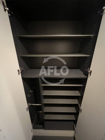 プレサンス新大阪ザデイズの収納|プレサンス新大阪ザ・デイズ　シューズボックス