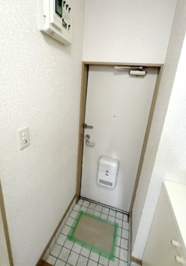 グロワール松見の玄関