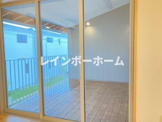仲介手数料（賃料の1.10ヵ月）の50％OFF対象物件！のバルコニー