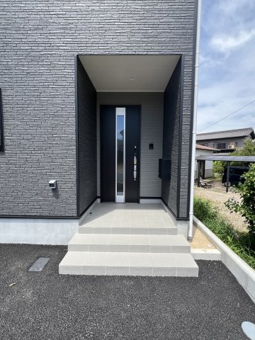 高浜市芳川町第6　新築戸建＜全1棟＞のエントランス