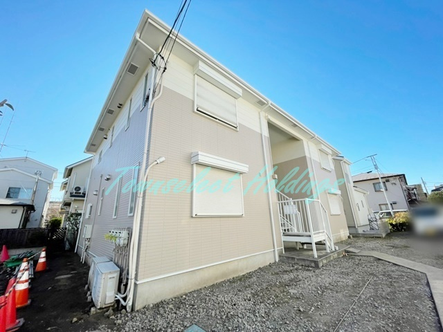 平塚市平塚２丁目のアパートの外観