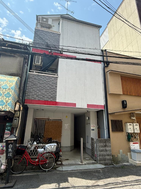 大阪市西成区　一棟収益アパート　花園町アパートの外観