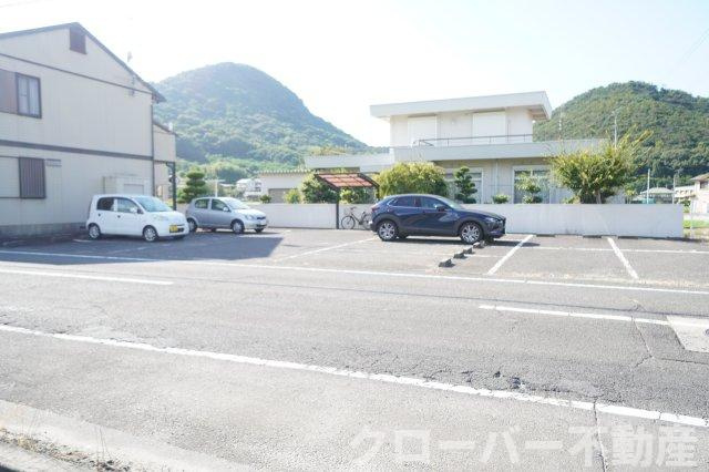 グランコートTの駐車場