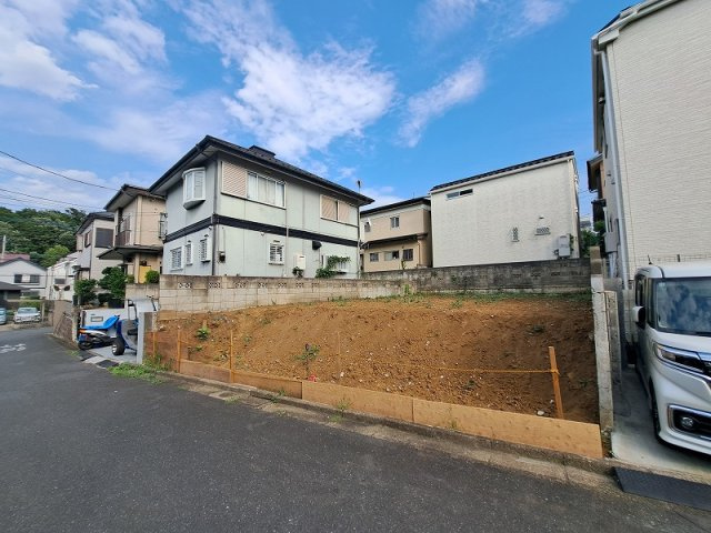 【外観】 | 新座市野寺3丁目　建築条件無売地　全1区画　(保谷店) | 「大蔵児童遊園」まで徒歩4分。お子様との外遊びも気軽に楽しめます。
