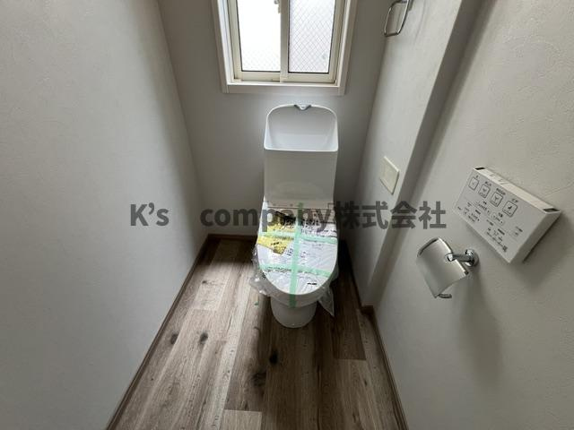茅ヶ崎市中海岸4丁目　中古戸建のトイレ|2階トイレ◇◇
