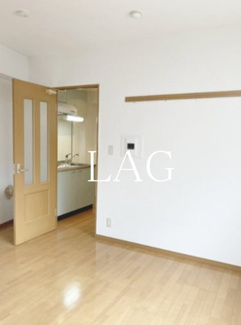 【居間・リビング】 | シャルム住吉 | 洋室のお部屋です。