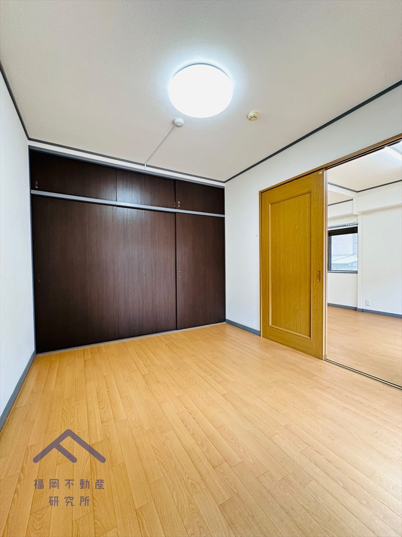 西新中央マンションの洋室