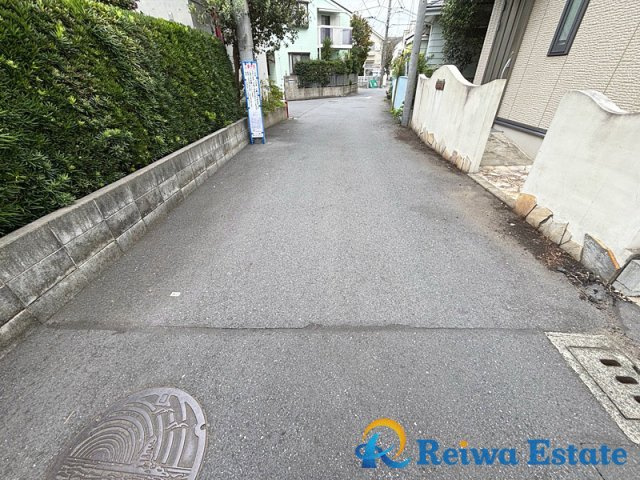 中古戸建　茅ヶ崎市中海岸4丁目の前面道路含む現地写真