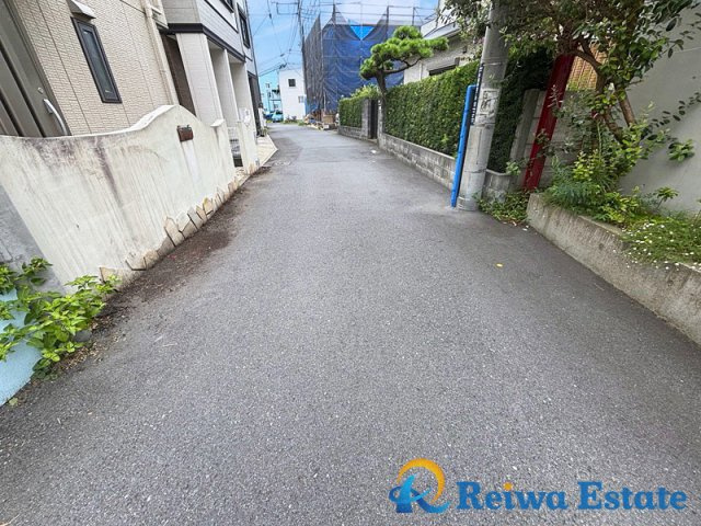 中古戸建　茅ヶ崎市中海岸4丁目の前面道路含む現地写真