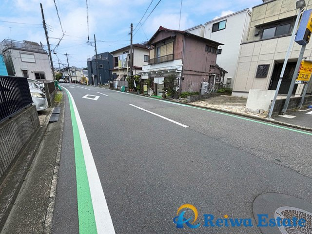中古戸建　茅ヶ崎市中海岸4丁目の前面道路含む現地写真