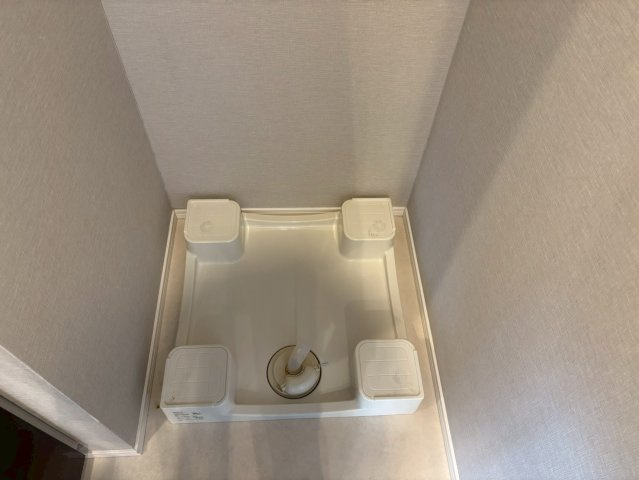 居住中のため同タイプの反転タイプのお部屋の写真になります。