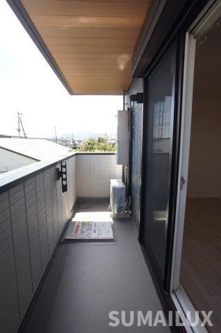 イーストプレイス須屋のバルコニー