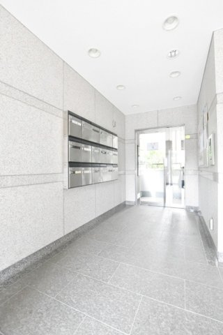 藤和シティコープ根岸のロビー