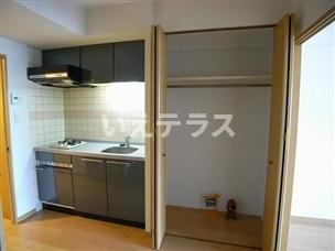 プレサンス神戸三宮のキッチン