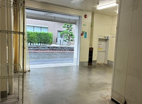 江戸川区本一色２丁目の倉庫