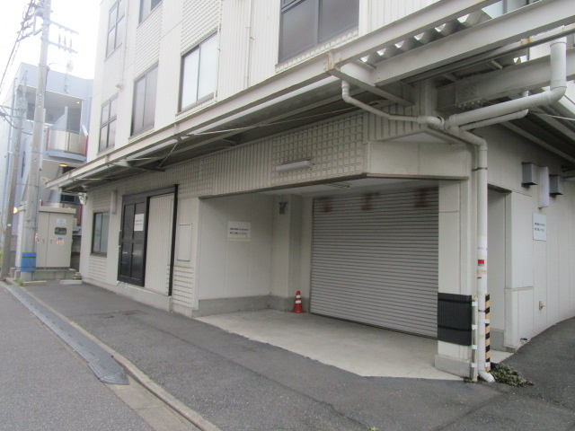 江戸川区本一色２丁目の倉庫
