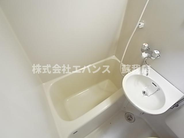 【浴室】 | レピュート高岡B | お風呂です