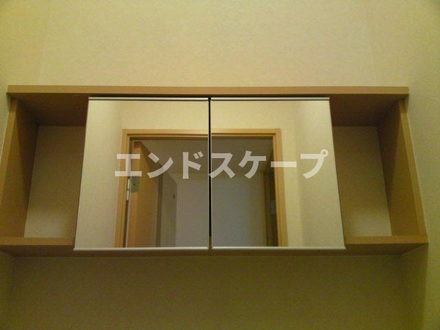 グランディール　コアの収納|トイレ収納
高崎、前橋のお部屋探しはエンドスケープまで！お客様の理想お聞かせ下さい♪
